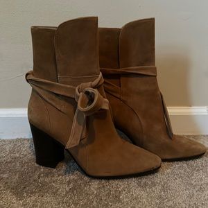 Banana republic boots